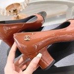 CHANEL's Early Autumn Collection is Hot and New