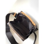 Louis Vuitton M46689 Wax Leather M45935 Presbyopia Black M46264 Presbyopia Purple This Handle Soft Trunk Handbag