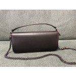 Valentino calfskin handbag ️Model: 1133