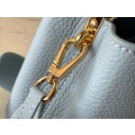 𝐋𝐎𝐔𝐈𝐒𝐕𝐔𝐈𝐓𝐓𝐎𝐍 M21166 Blue Snake Skin Fritillaria Mini This Capuchines BB handbag