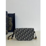 DIOR Signature series large Logo embossed logo