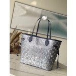 LOUIS VUITTON M22921 This Neverfull Medium Handbag