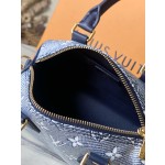 LOUIS VUITTON     M23069 本款 Speedy Bandoulière 20 手袋