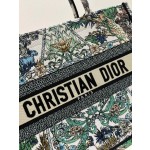 DIOR Tote latest spring and summer series