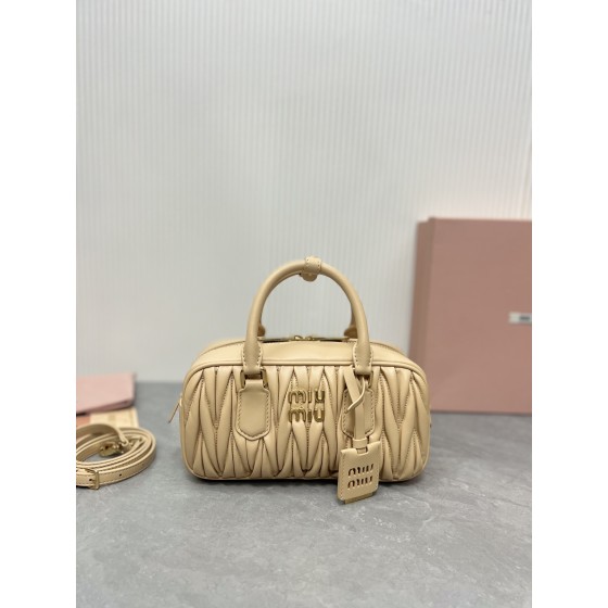 MIU MIU 5BB142, Bowling Bag