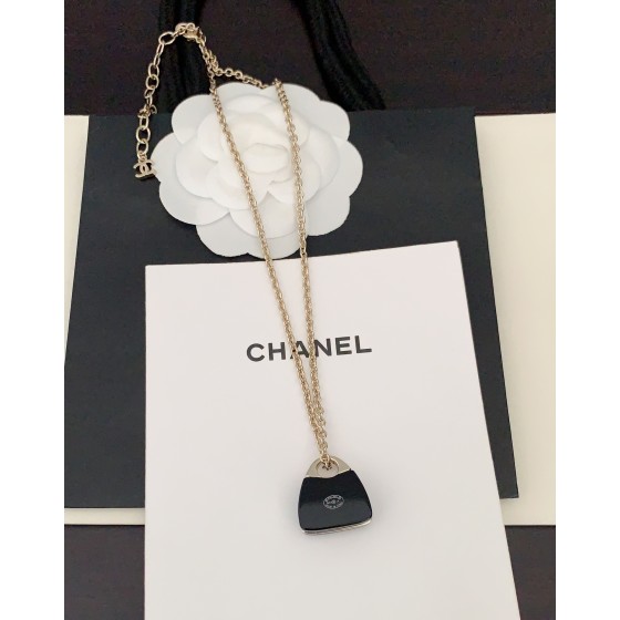 CHANEL necklace