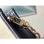 LOUIS VUITTON    M82521