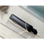 LOUIS VUITTON     M82529