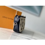 LOUIS VUITTON     M82472 黑色