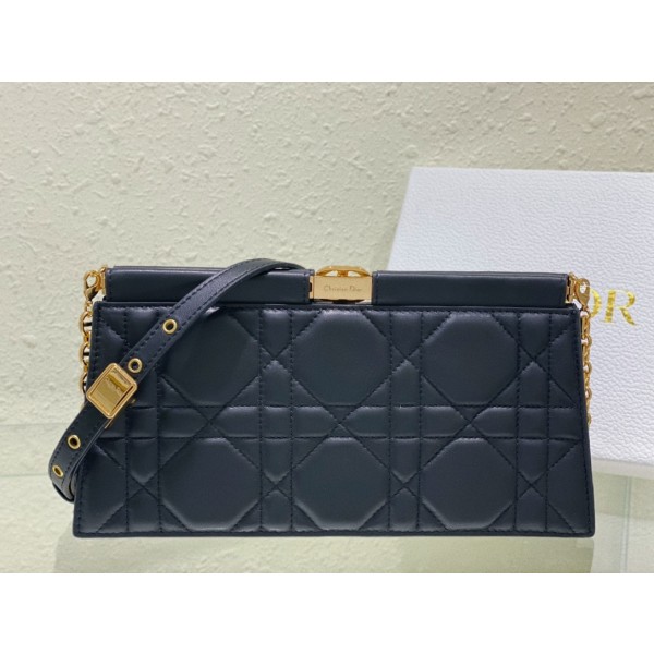 DlOR Caro Colle Noire Chain Carrying Bag