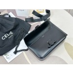 CELINE 𝑻𝒓𝒊𝒐𝒎𝒑𝒉𝒆 Chain Underarm Bag Model: 197993