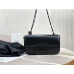 CELINE 𝑻𝒓𝒊𝒐𝒎𝒑𝒉𝒆 Chain Underarm Bag Model: 197993