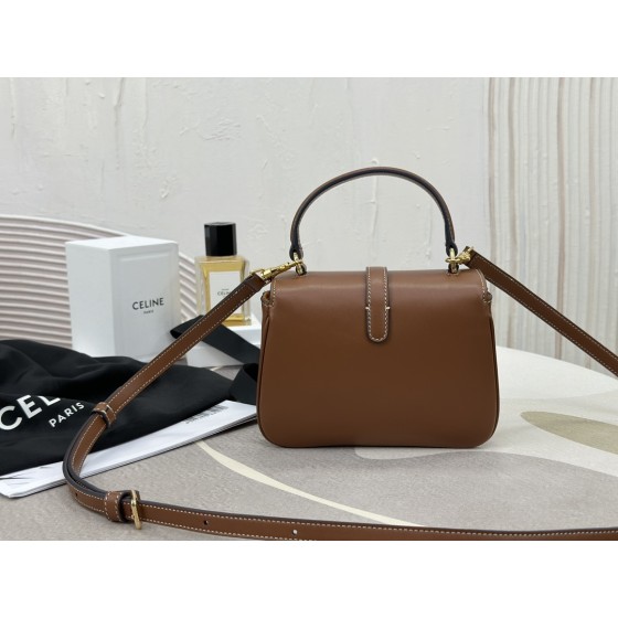 CELINE 𝗧𝗔𝗕𝗢𝗨𝒎𝒊𝒏𝒊 Padlock Full Leather Bag Model: 10L343/