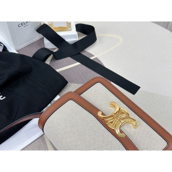 CELINE Canvas Collar Leather Model: 188882