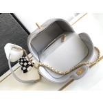 CHANEL 23Ss Spring/Summer Handle Cover Bag 4035
