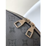 Louis Vuitton M46436 Pumpkin DISCOVERY Waist Bag