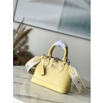 𝐋𝐎𝐔𝐈𝐒𝐕𝐔𝐈𝐓𝐓𝐎𝐍 M21682 Chicken Yellow