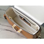 𝐋𝐎𝐔𝐈𝐒𝐕𝐔𝐈𝐓𝐓𝐎𝐍 M22229 Brown (woven) This Twist Medium handbag