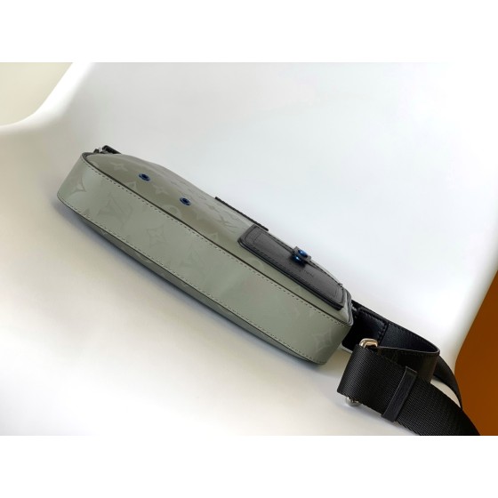 Louis Vuitton MESSENGER messenger bag