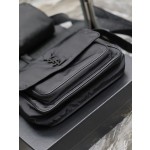 SAINT LAURENT Academic Style One Shoulder Crossbody Bag Model Number: 633158