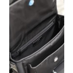 SAINT LAURENT Academic Style One Shoulder Crossbody Bag Model Number: 633158