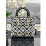 Dior pentagram embroidered tulle beads M0565