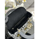 Dior pentagram embroidered tulle beads M0565