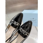 Prada lacquered leather bead fabric women's shoes