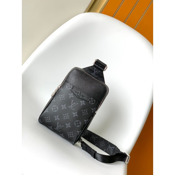 Louis Vuitton M30741 OUTDOOR shoulder bag Taigarama series