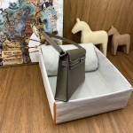 Kelly Elan goat skin