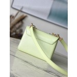 𝐋𝐎𝐔𝐈𝐒𝐕𝐔𝐈𝐓𝐓𝐎𝐍 M22768 Avocado Green Water Ripple Twist Series TWIST Small Handbag