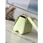 𝐋𝐎𝐔𝐈𝐒𝐕𝐔𝐈𝐓𝐓𝐎𝐍 M22768 Avocado Green Water Ripple Twist Series TWIST Small Handbag