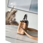 𝐋𝐎𝐔𝐈𝐒𝐕𝐔𝐈𝐓𝐓𝐎𝐍 N99387/M48865 Light Yellow Snake Shoulder This Capuchines Mini Size Handbag