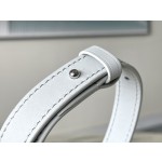 𝐋𝐎𝐔𝐈𝐒𝐕𝐔𝐈𝐓𝐓𝐎𝐍 M82568 Grey S-Lock Vertical Mini Handbag