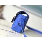 𝐋𝐎𝐔𝐈𝐒𝐕𝐔𝐈𝐓𝐓𝐎𝐍 M82579 Blue Full Skin Embossed Men's Bag and Postman Bag Series