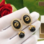 Gucci round black earrings