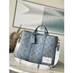 𝐋𝐎𝐔𝐈𝐒𝐕𝐔𝐈𝐓𝐓𝐎𝐍 M22537 denim Week-End Tote handbag