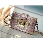 𝐋𝐎𝐔𝐈𝐒𝐕𝐔𝐈𝐓𝐓𝐎𝐍 N81976Petite Malle handbag