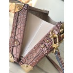 𝐋𝐎𝐔𝐈𝐒𝐕𝐔𝐈𝐓𝐓𝐎𝐍 N81976Petite Malle handbag