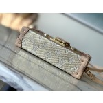 𝐋𝐎𝐔𝐈𝐒𝐕𝐔𝐈𝐓𝐓𝐎𝐍 N22882 Gold