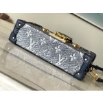 𝐋𝐎𝐔𝐈𝐒𝐕𝐔𝐈𝐓𝐓𝐎𝐍 N22882 Blue