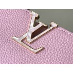 𝐋𝐎𝐔𝐈𝐒𝐕𝐔𝐈𝐓𝐓𝐎𝐍 M22122 Light Purple Wave Bottom Capshell Medium Handbag