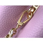 𝐋𝐎𝐔𝐈𝐒𝐕𝐔𝐈𝐓𝐓𝐎𝐍 M22122 Light Purple Wave Bottom Capshell Medium Handbag