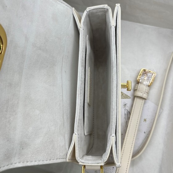 Dior M9261 CD buckle with 30 Montaigne embossed logo on the back