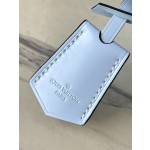 𝐋𝐎𝐔𝐈𝐒𝐕𝐔𝐈𝐓𝐓𝐎𝐍 M22357 light blue