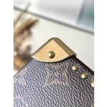 𝐋𝐎𝐔𝐈𝐒𝐕𝐔𝐈𝐓𝐓𝐎𝐍 M82465 Yellow Flower Camera Box Handbag