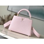 𝐋𝐎𝐔𝐈𝐒𝐕𝐔𝐈𝐓𝐓𝐎𝐍 M22178 Small This CAPUCINES BB handbag