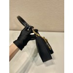 Prada new underarm bag 🎉1BC198