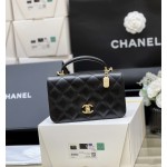 CHANEL Litchi Skin Organ Bag AS428400128