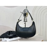 CELINE 𝐴𝑣𝑎 Underarm Bag Model: 114493